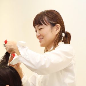 スタイリスト　山田真由美